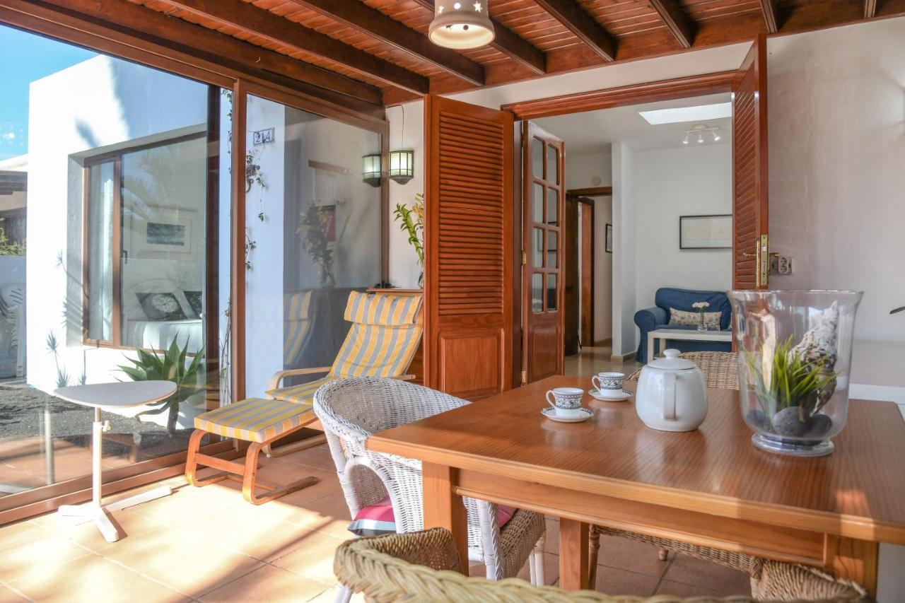 Bungalow Playa Bastian Коста-Тегисе Экстерьер фото