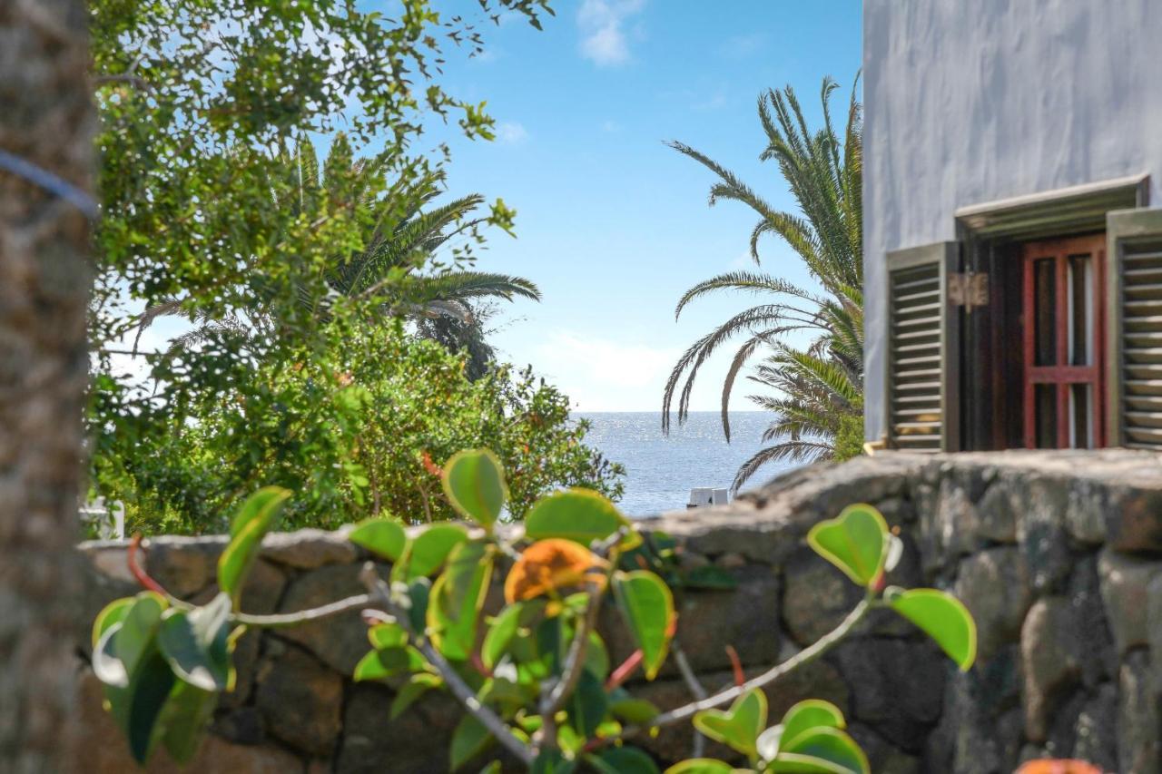 Bungalow Playa Bastian Коста-Тегисе Экстерьер фото