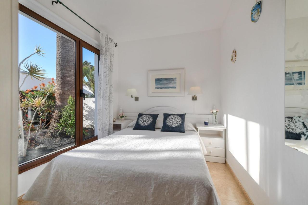 Bungalow Playa Bastian Коста-Тегисе Экстерьер фото