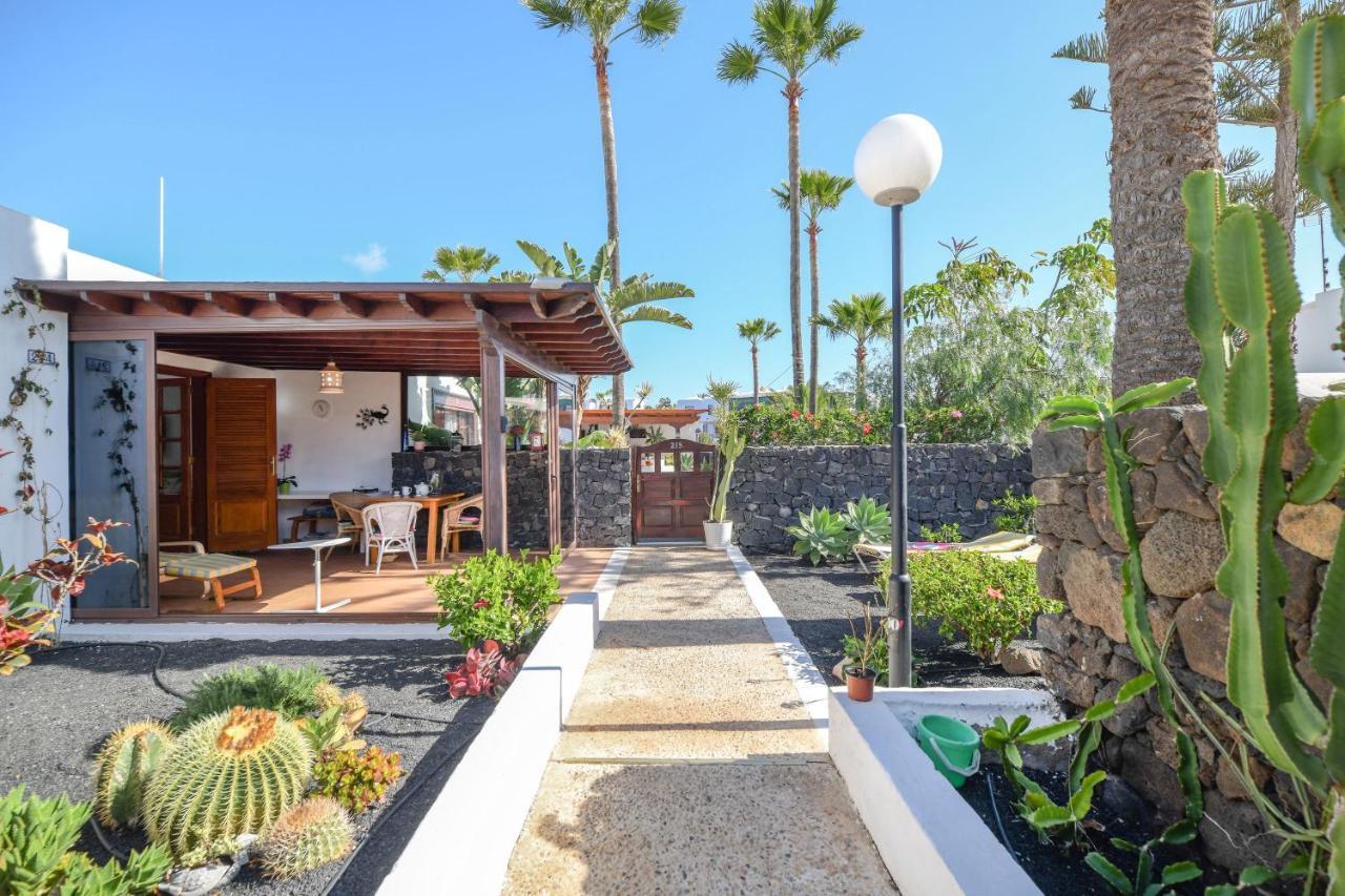 Bungalow Playa Bastian Коста-Тегисе Экстерьер фото